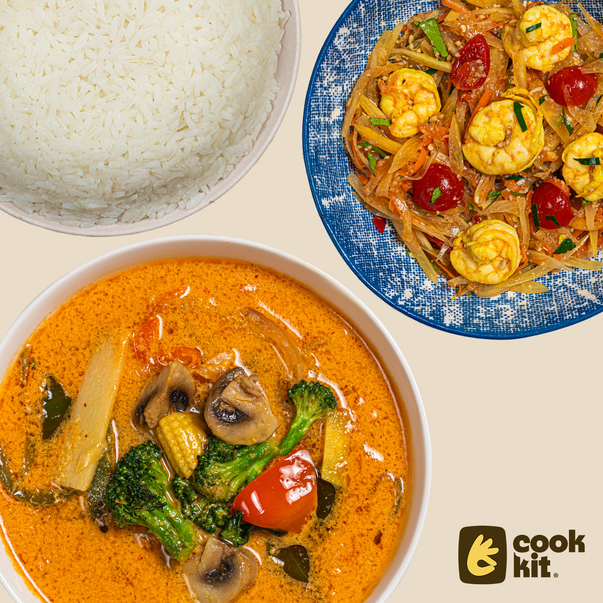 Som Tam Salad Prawns + Veg Thai Red curry + Jasmine Rice