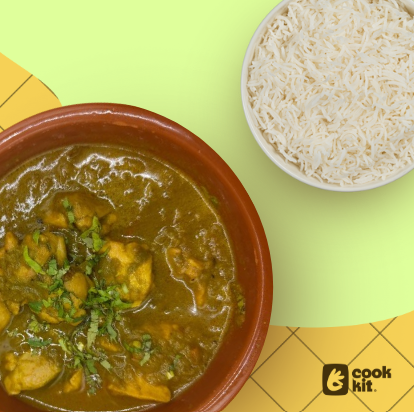 Kothimbir Chicken Rassa (Coriander) + Rice