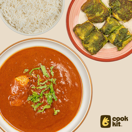 Hirva Fish Fry + Chicken Tambda Rassa + Rice.