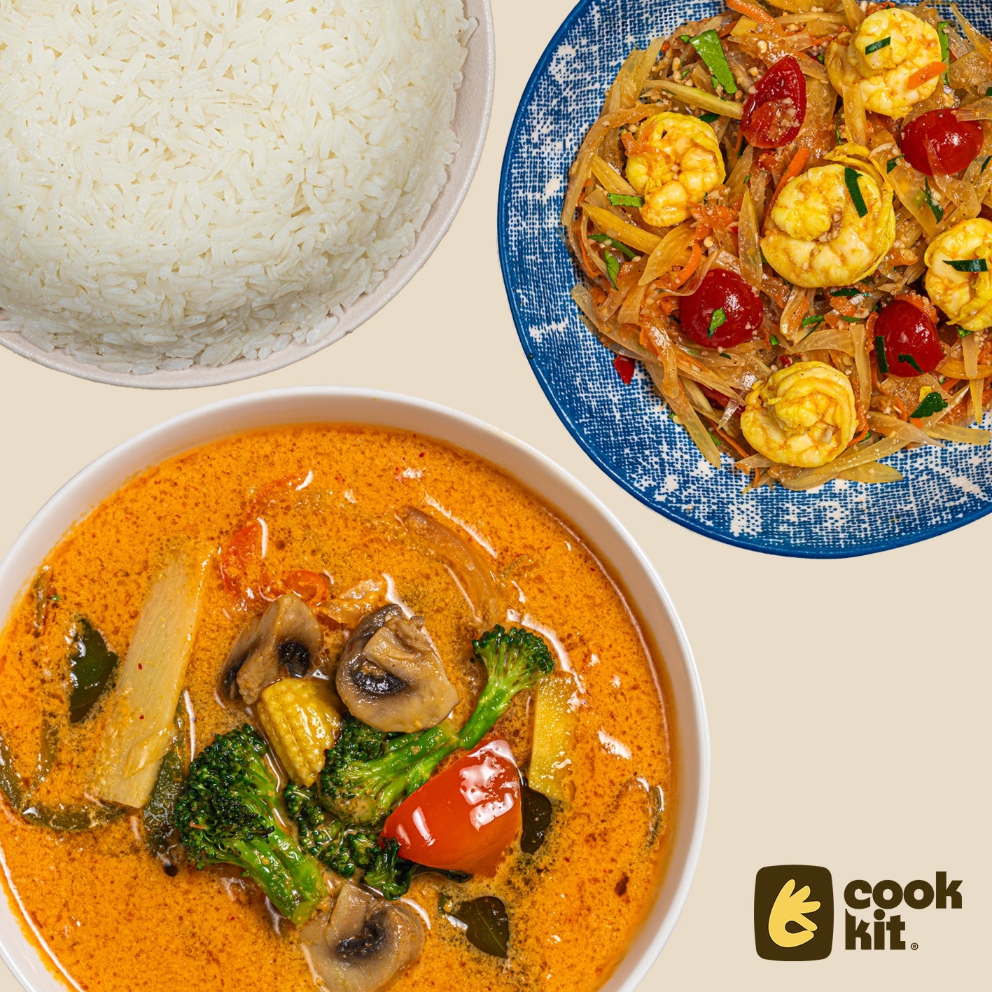 Som Tam Salad Prawns + Veg Thai Red curry + Jasmine Rice.